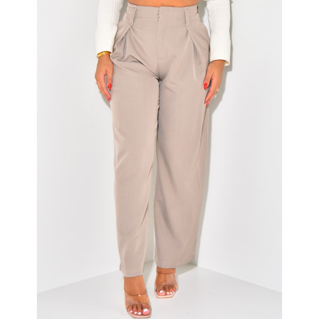 Tailored trousers with pleats