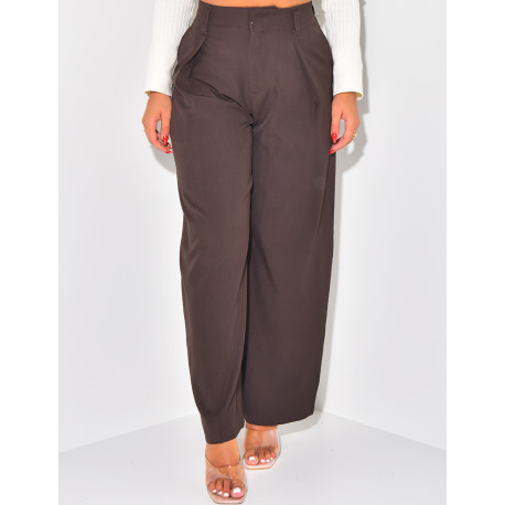 Tailored trousers with pleats