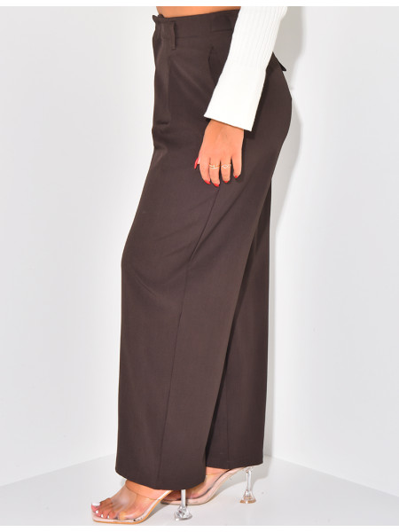 Tailored trousers with pleats