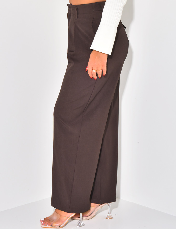 Tailored trousers with pleats