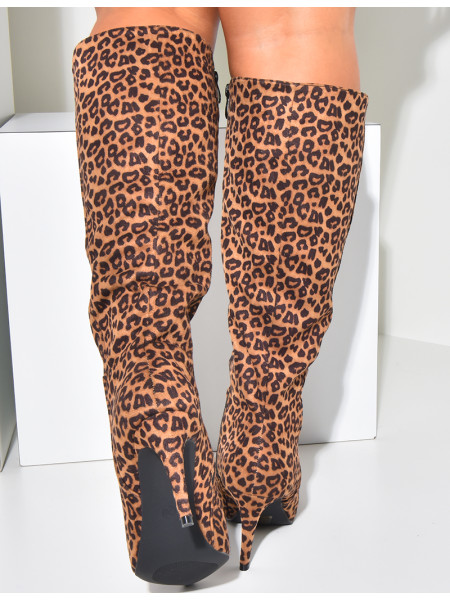 Bottes en suédine à motifs léopard