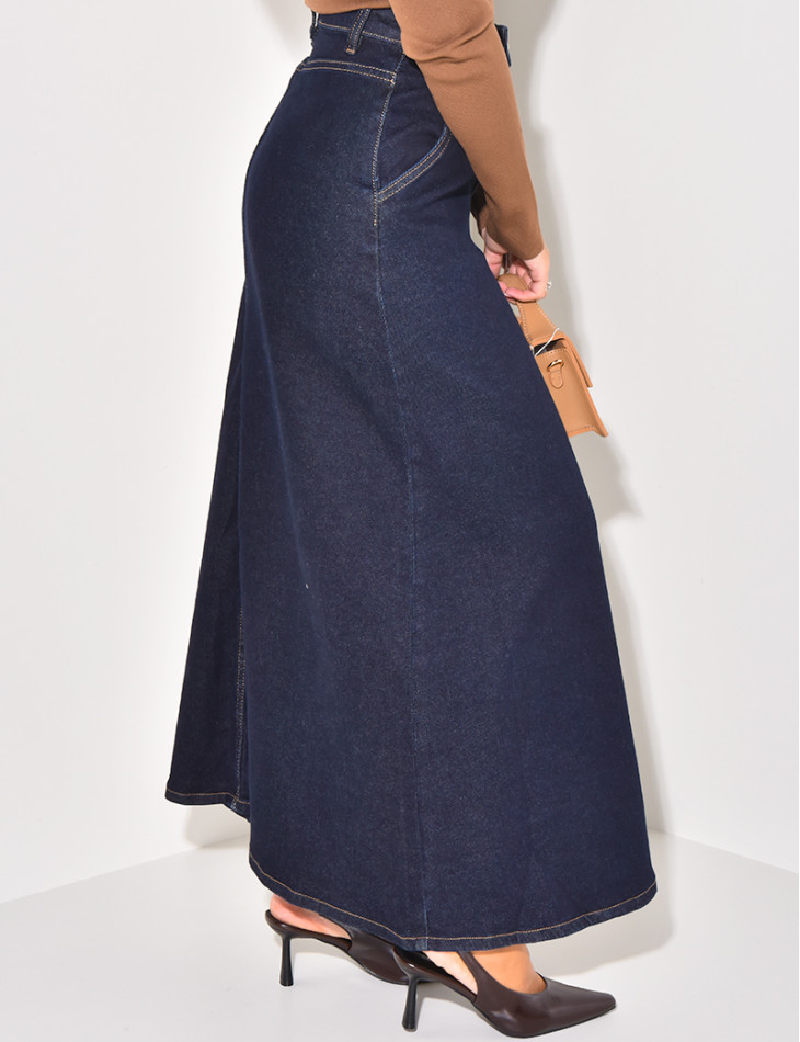 Langer stretchiger Jeansrock in Rohblau