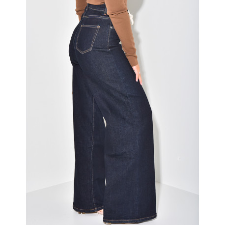Stretchy high-waisted straight-leg jeans with laces