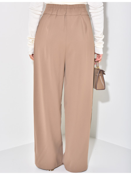 Pantalon de tailleur fluide à boutons