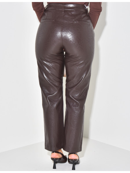 Pantalon en similicuir brillant taille haute