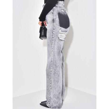 High-waisted stretchy jeans with destroy effect