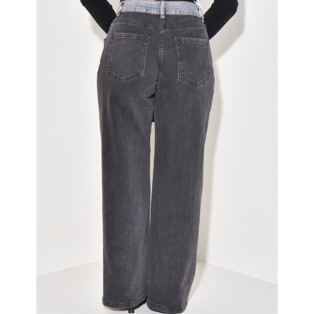 Straight-leg jeans with contrasting denim inserts