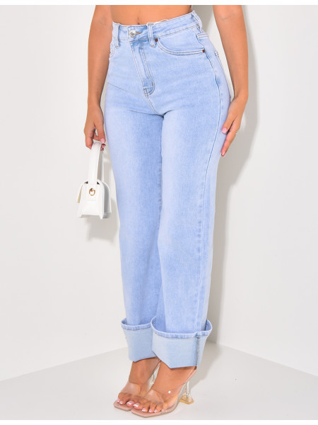 Light blue stretchy jeans with cuffs
