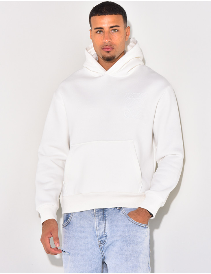 Sweat a capuche ecriture en relief