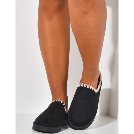 Sabot en suédine à broderie