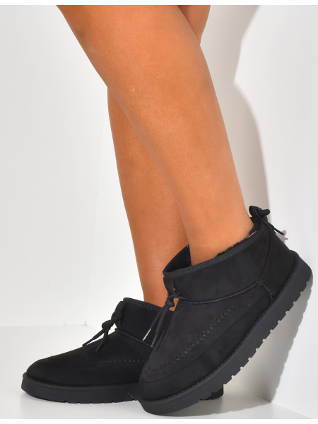 Chaussons en suédine à surpiqures