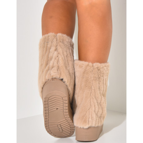 Wildlederstiefeletten mit Fellklappe