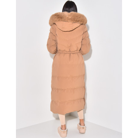 Doudoune longue à capuche fourrée