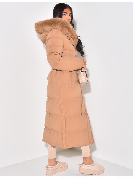 Doudoune longue à capuche fourrée