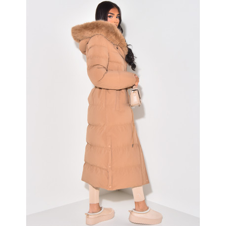 Doudoune longue à capuche fourrée