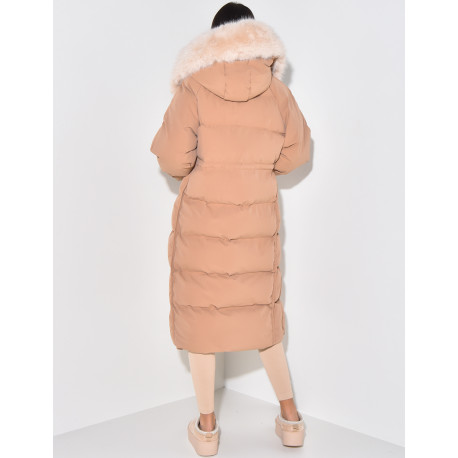 Doudoune longue à capuche en fourrure