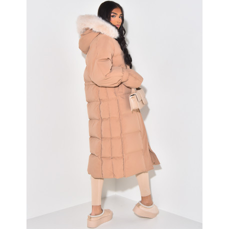 Doudoune longue à capuche en fourrure