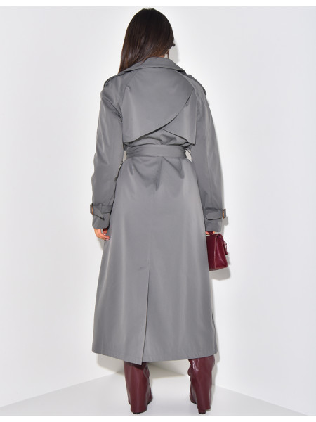 Very long trench coat to tie at the waist