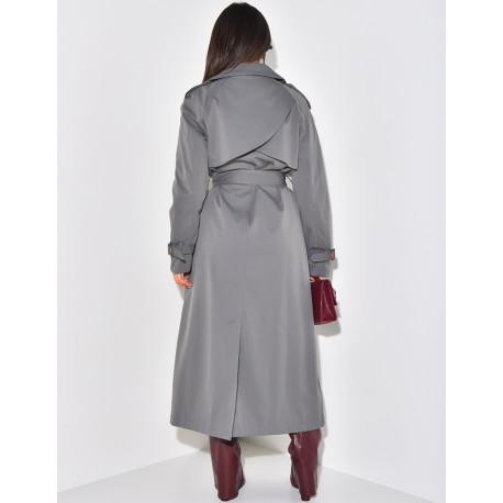 Very long trench coat to tie at the waist