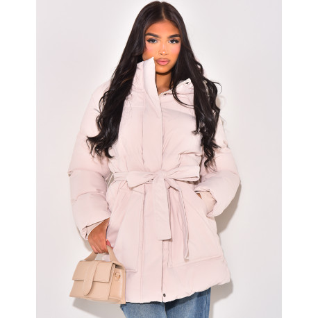 Short fitted down jacket with hood