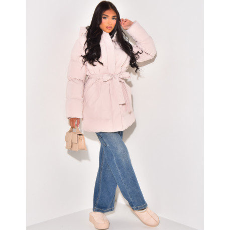 Short fitted down jacket with hood