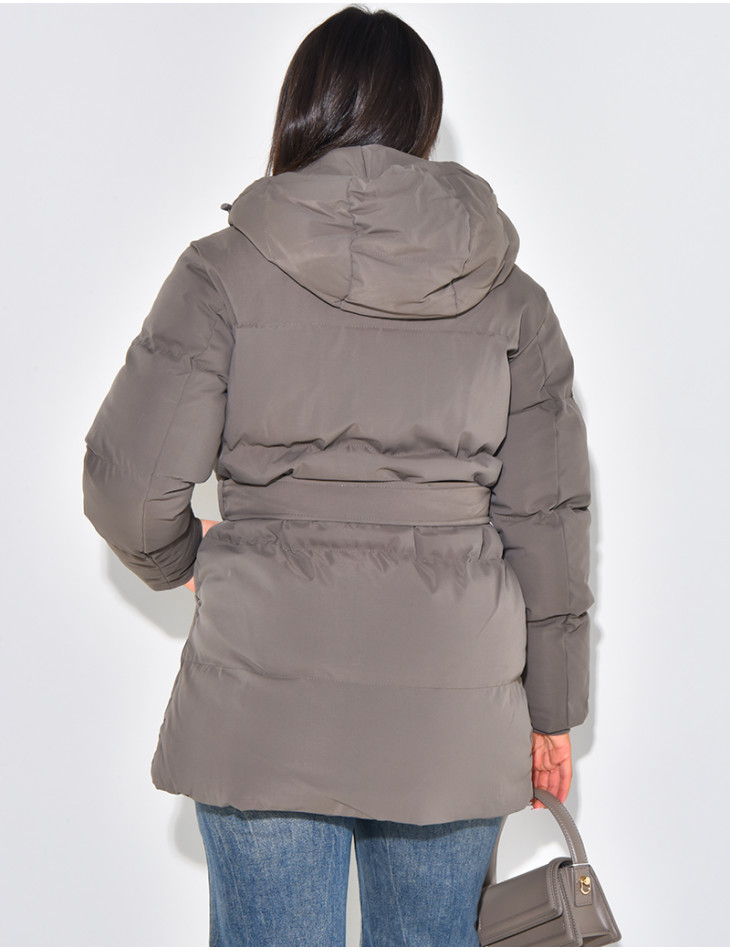 Doudoune courte cintrée à capuche