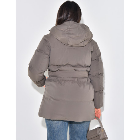 Doudoune courte cintrée à capuche