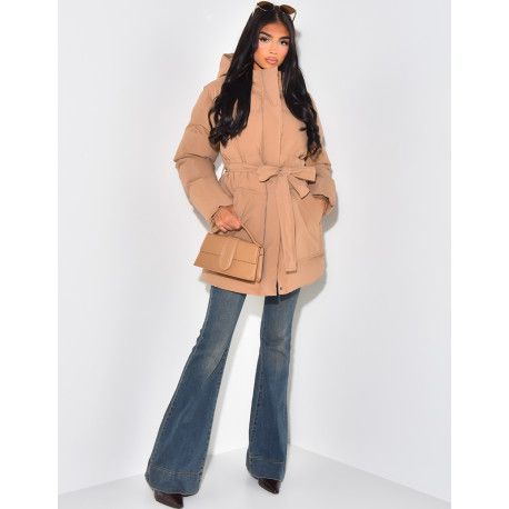 Doudoune courte cintrée à capuche