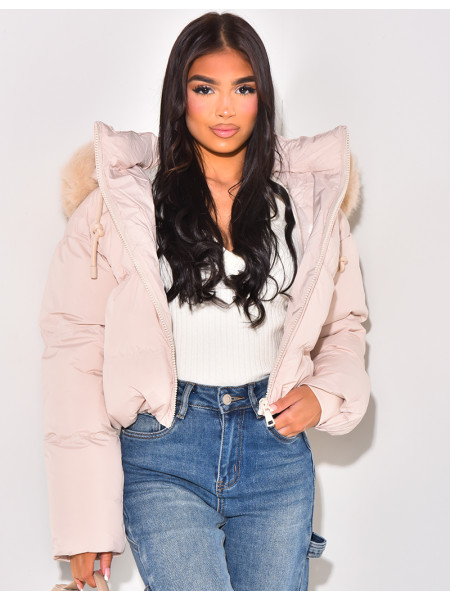 Short down jacket with fur hood