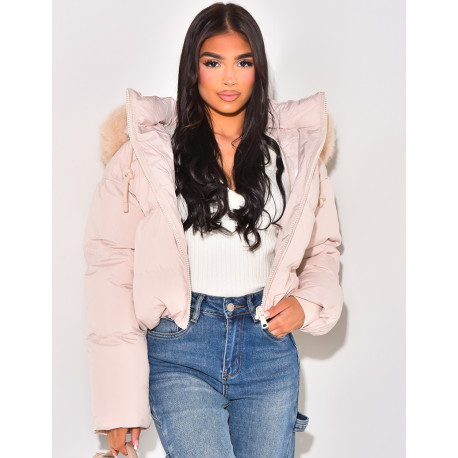 Short down jacket with fur hood