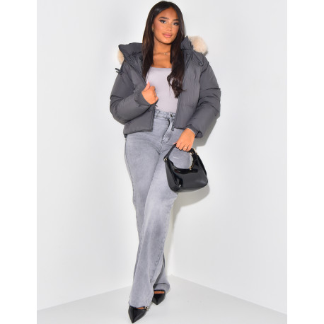 Doudoune courte à capuche en fourrure