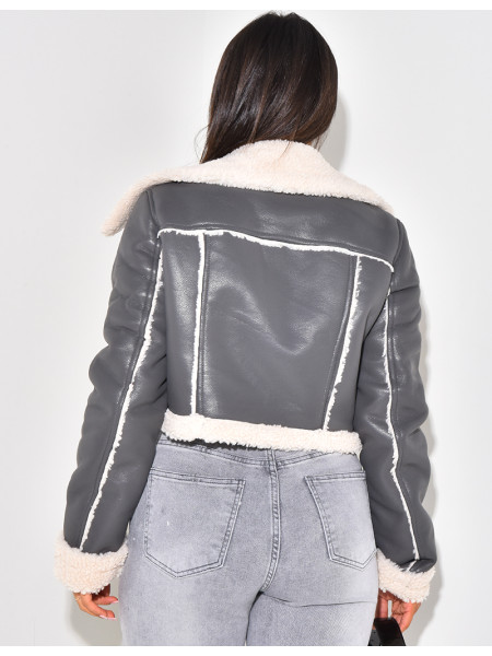 Kurze Bomberjacke mit Schaffellfutter