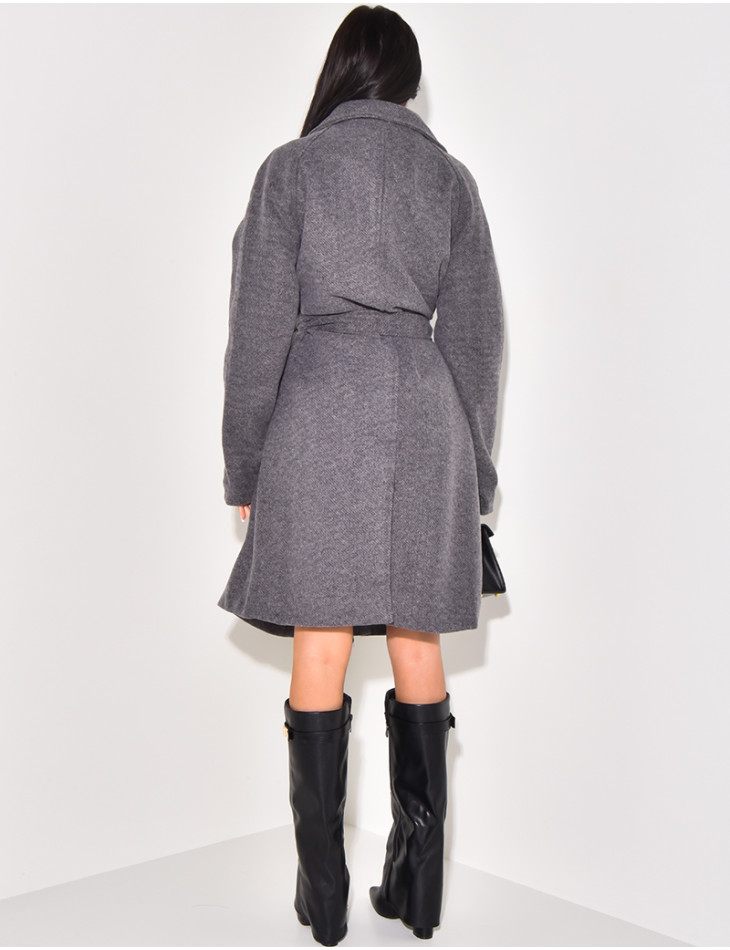 Melierter, halblanger Mantel zum Binden in der Taille.