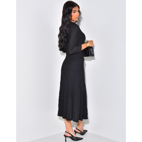 Robe longue texturée à boutons officiers