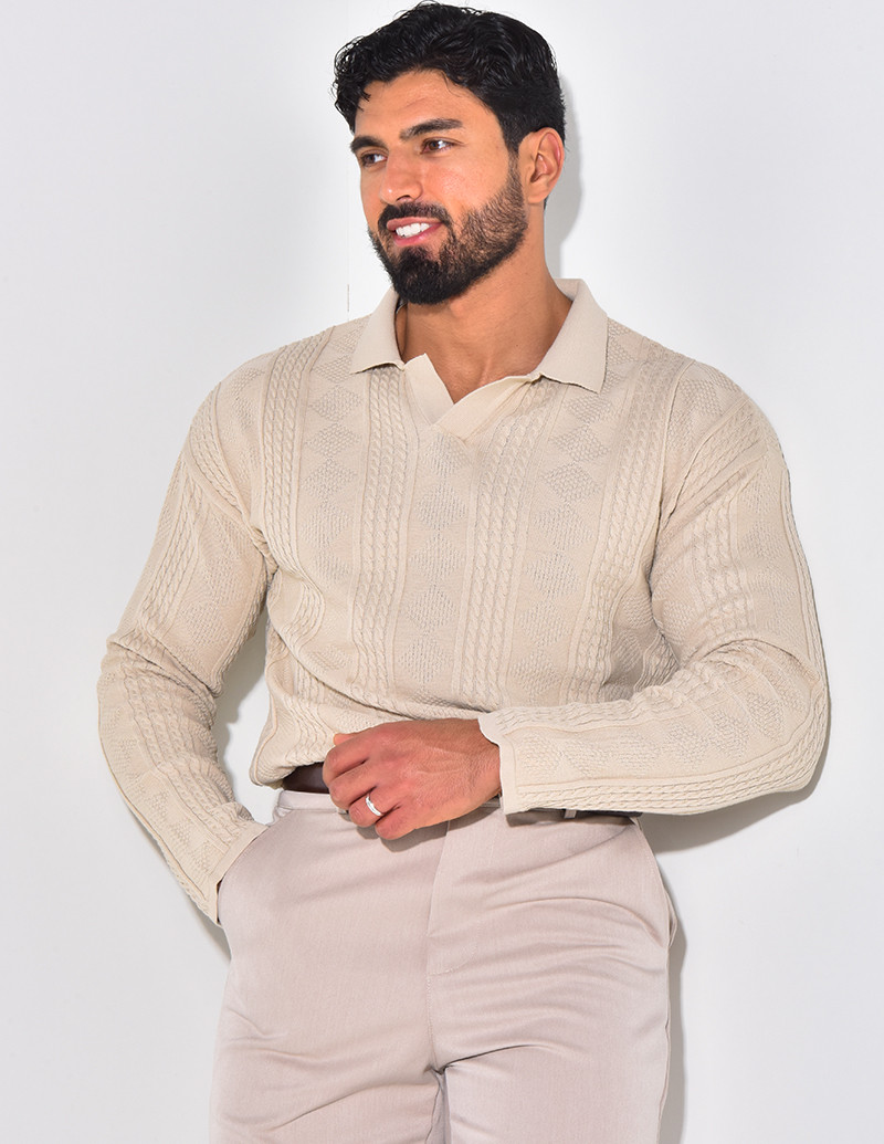 Pull fin à col et motifs