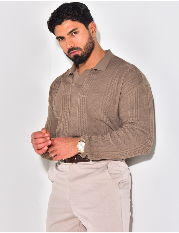 Pull fin à col et motifs