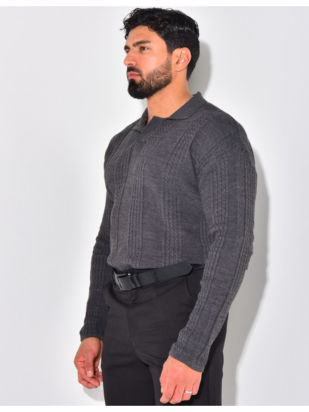 Pull fin à col et motifs