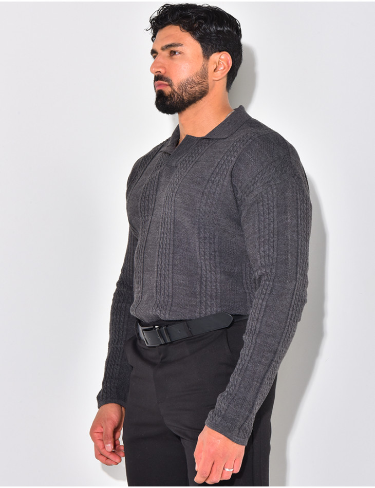 Pull fin à col et motifs