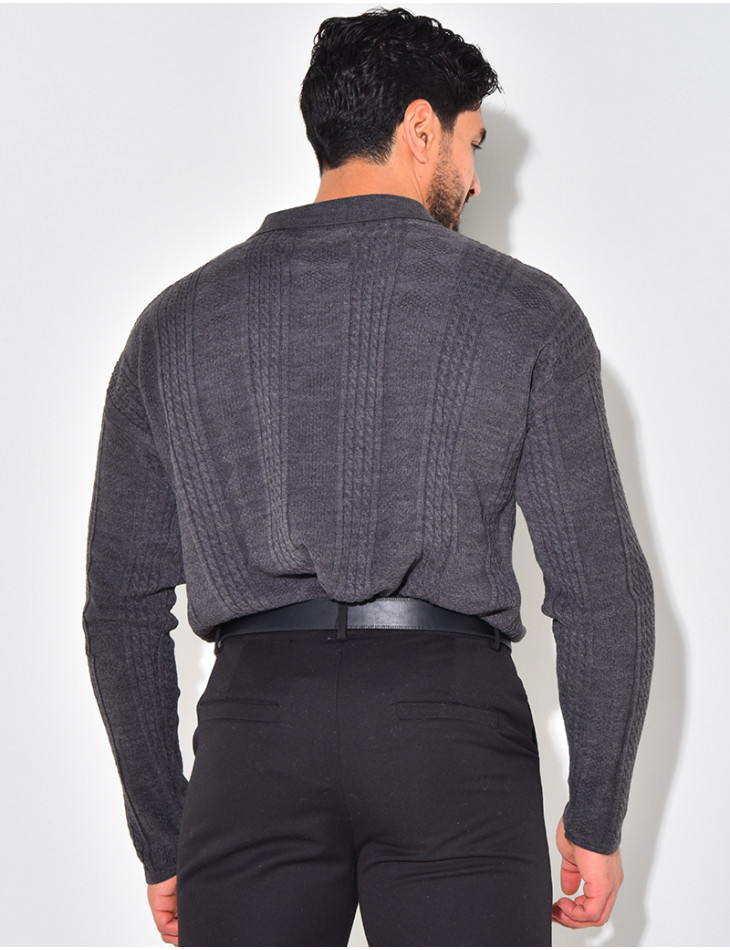 Pull fin à col et motifs