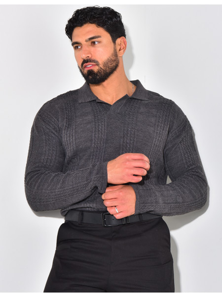 Pull fin à col et motifs