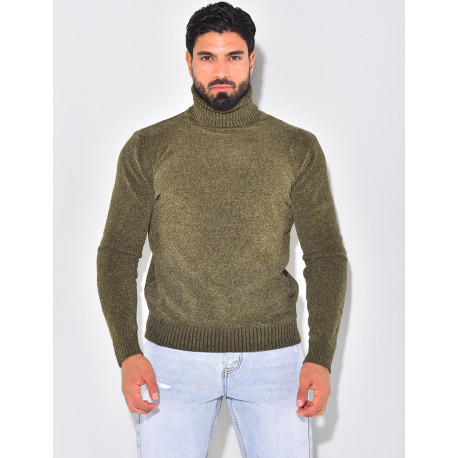 Pull en laine à col montant