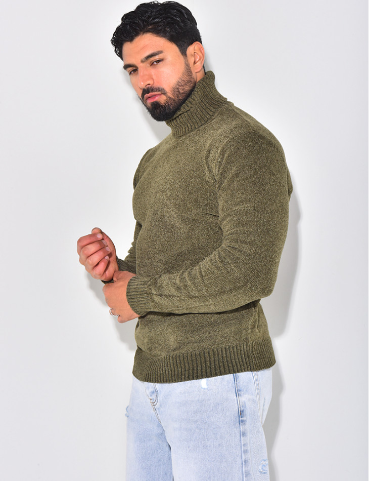 Pull en laine à col montant