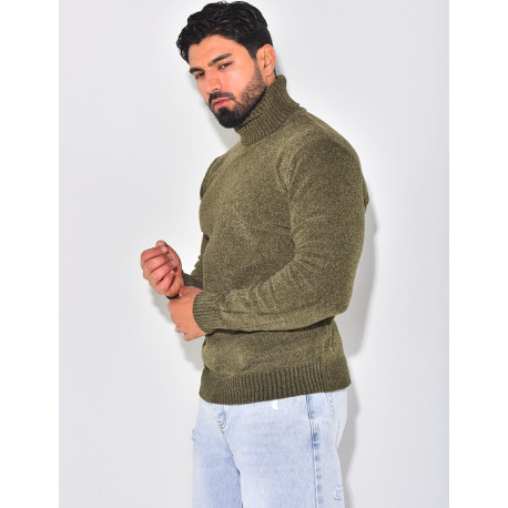 Pull en laine à col montant