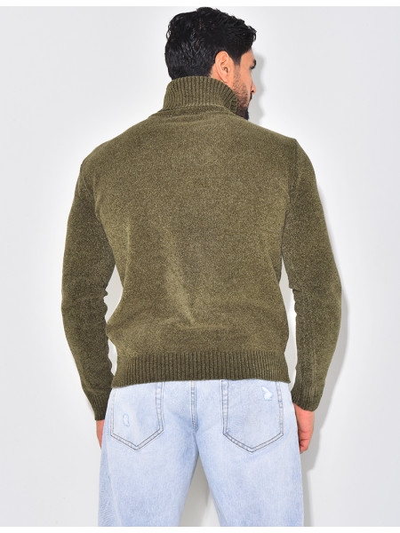 Pull en laine à col montant