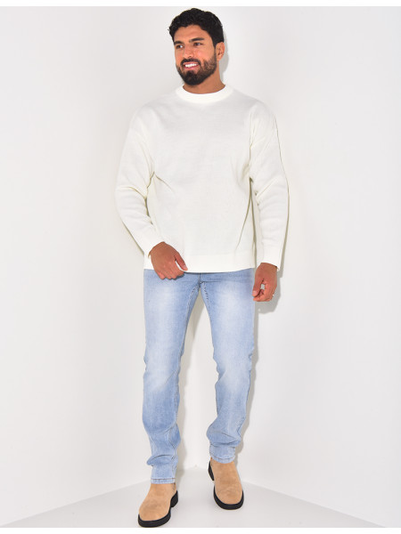 Pull fin à col rond