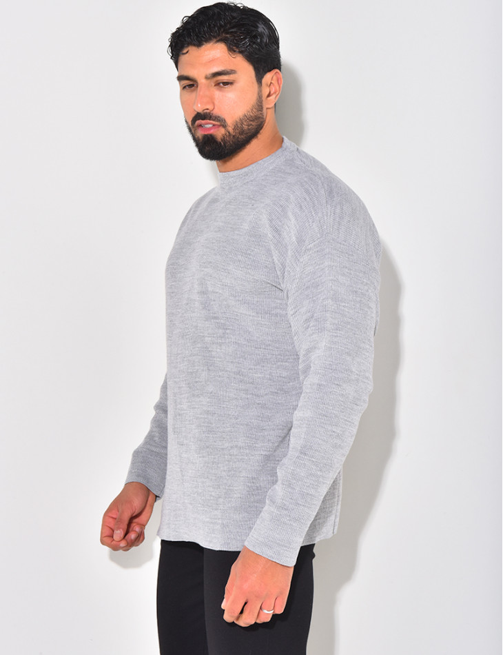 Pull fin à col rond