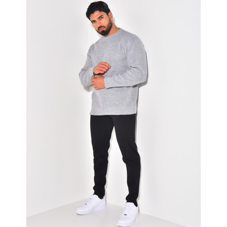 Pull fin à col rond