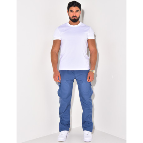 Cargo trousers with pockets