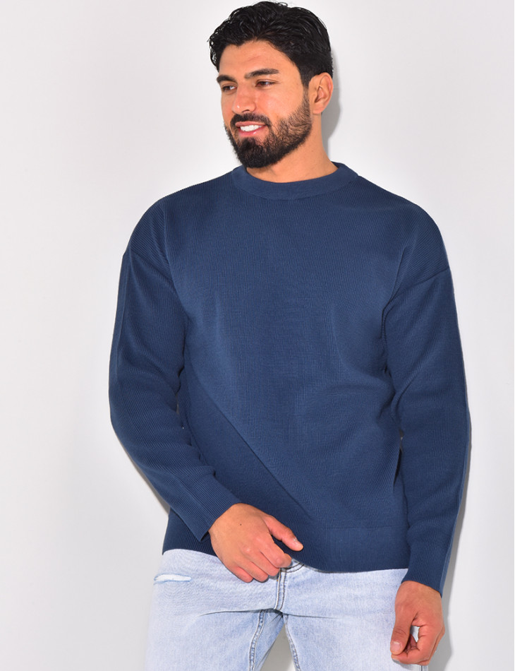 Pull fin à col rond