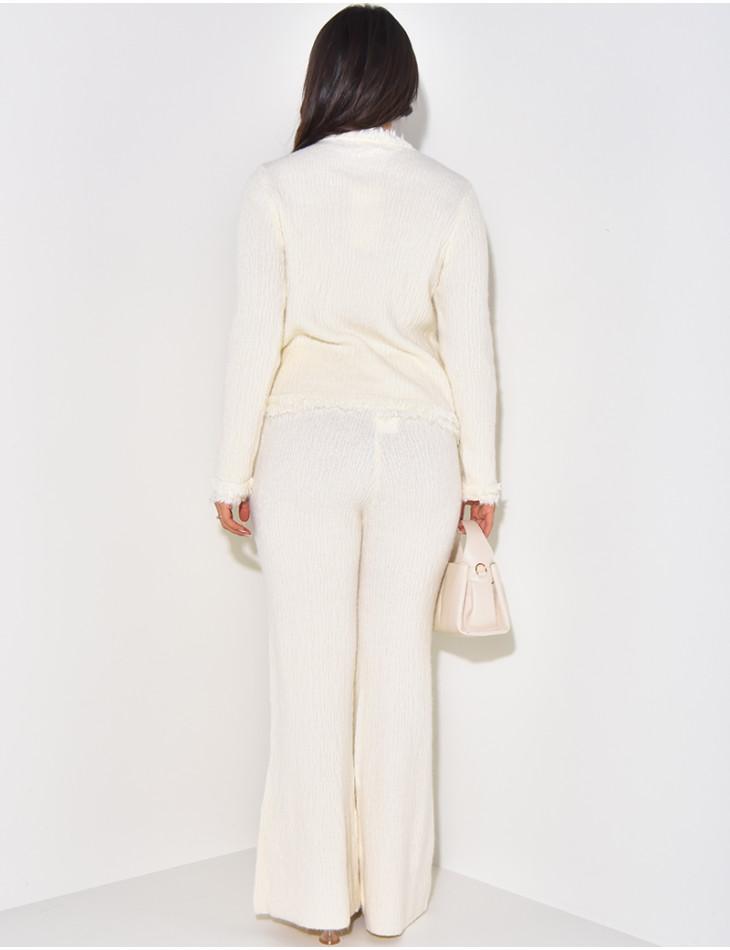 Ensemble pantalon et gilet à boutons dorés en laine texturée